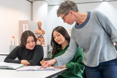 Unterricht Pflegehelfer/-in SRK 