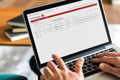 Via Laptop auf den Fahrdienst online zugreifen