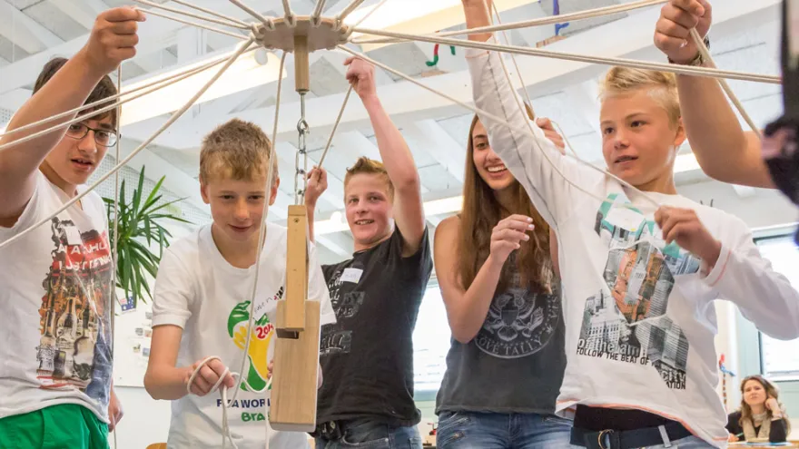 Spielerisches Konflikttraining im Schulzimmer