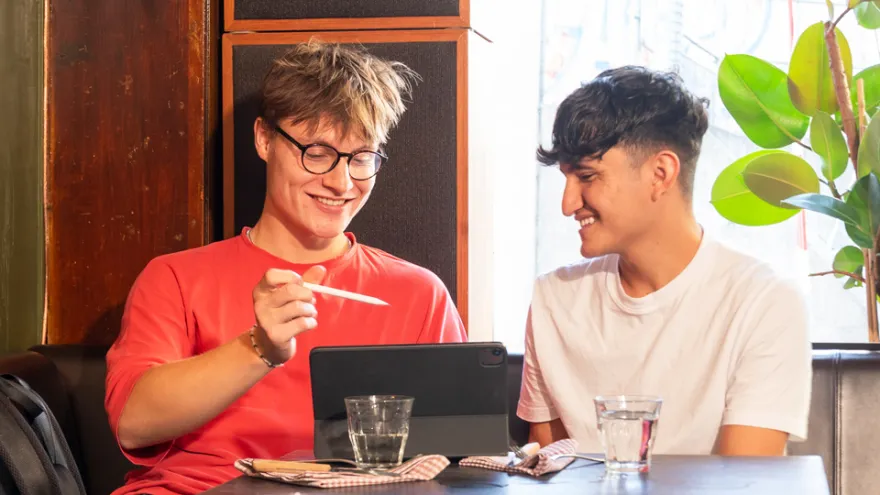 Jugendrotkreuz Tandem im Café