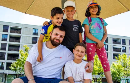 Eine Gruppe Kinder der Pipistrello-Ferienwoche